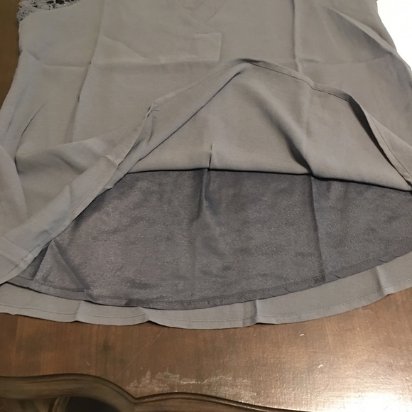 Sleeveless Lace Crochet Top - Picture 6 of 10